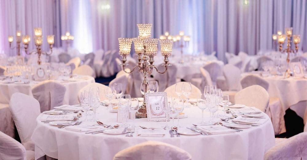 Отель Lough Rynn Castle Mohill Экстерьер фото