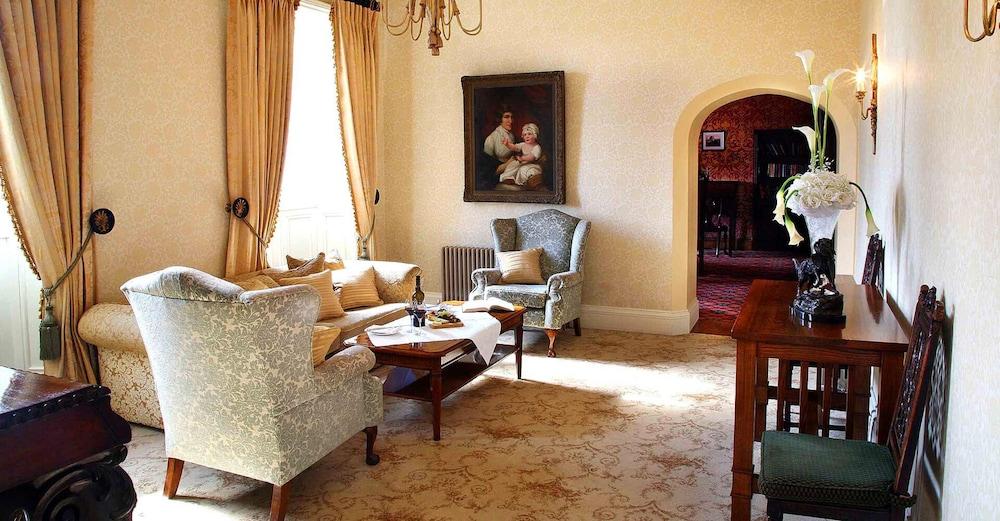 Отель Lough Rynn Castle Mohill Экстерьер фото