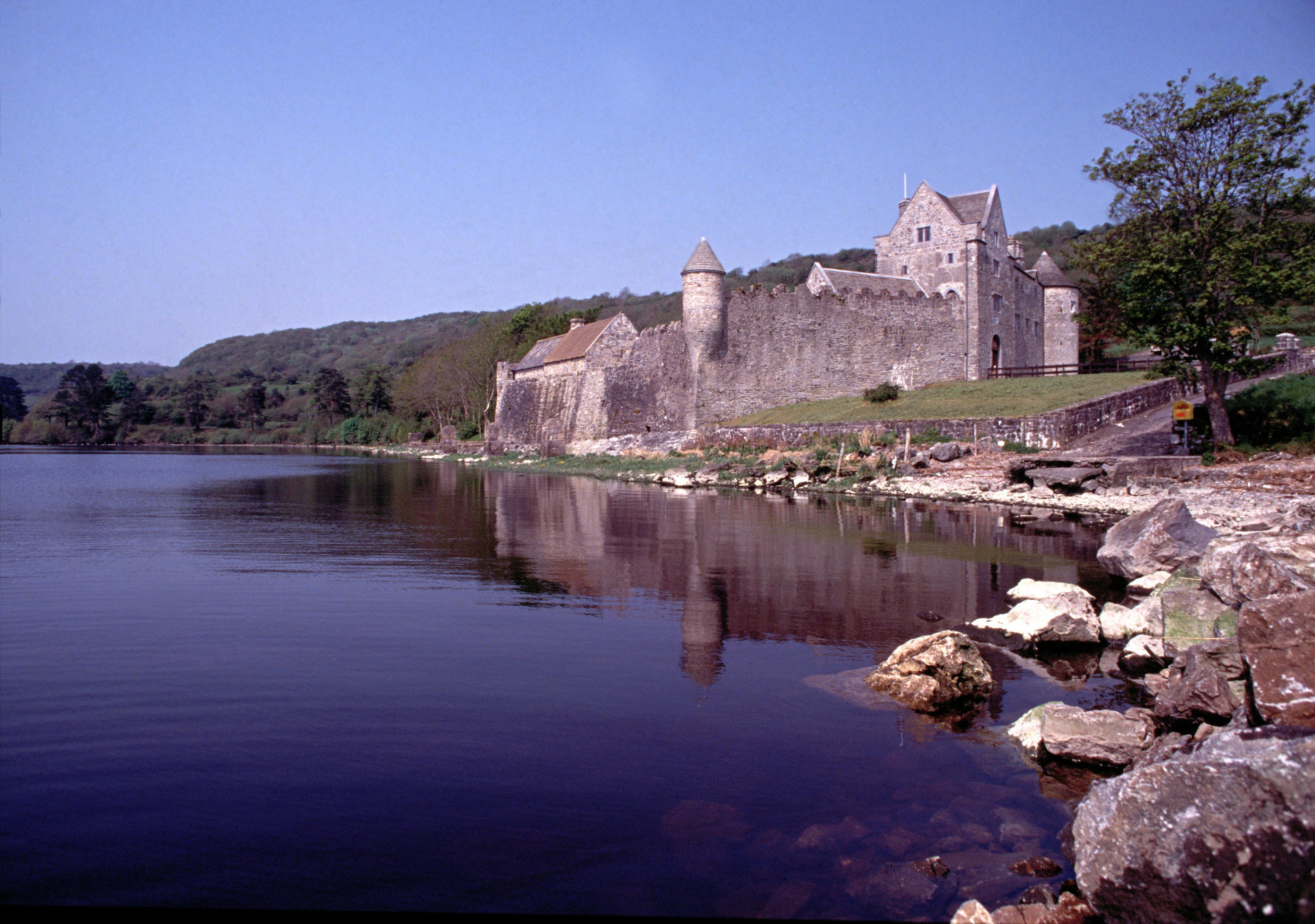Отель Lough Rynn Castle Mohill Экстерьер фото