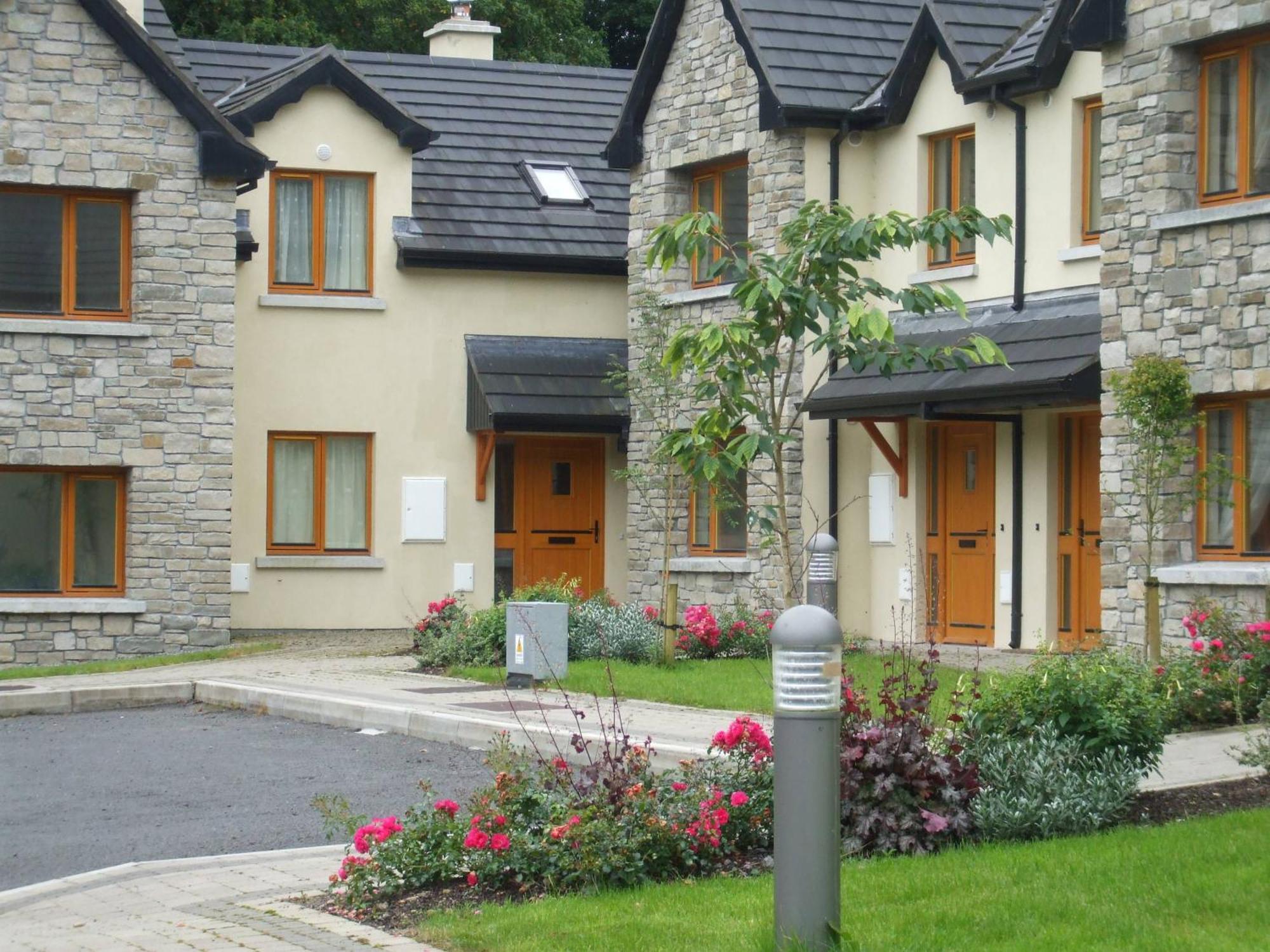 Отель Lough Rynn Castle Mohill Экстерьер фото