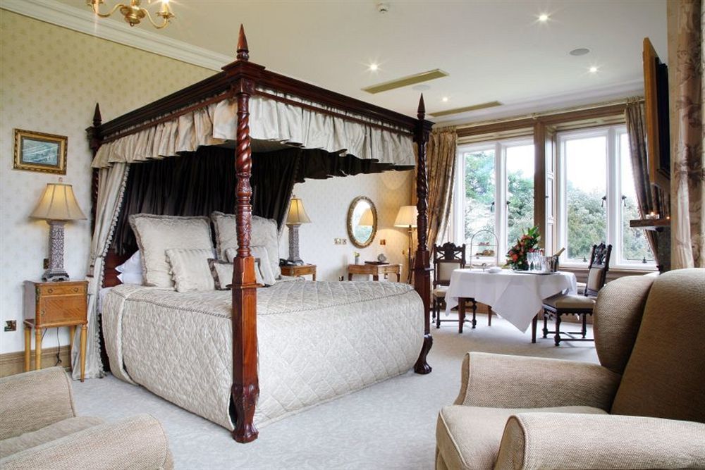 Отель Lough Rynn Castle Mohill Экстерьер фото